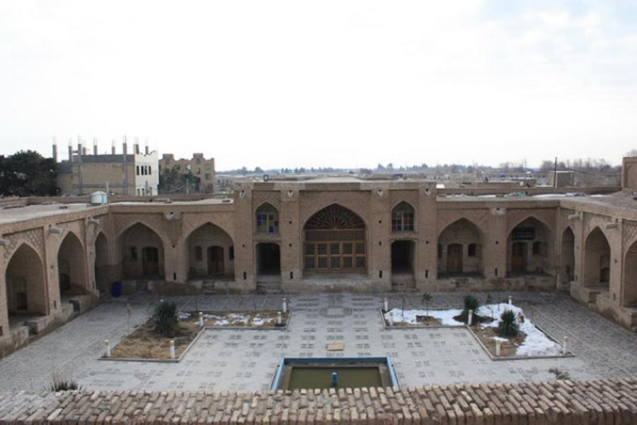 مرمت کاروانسرای حاج‌کمال
